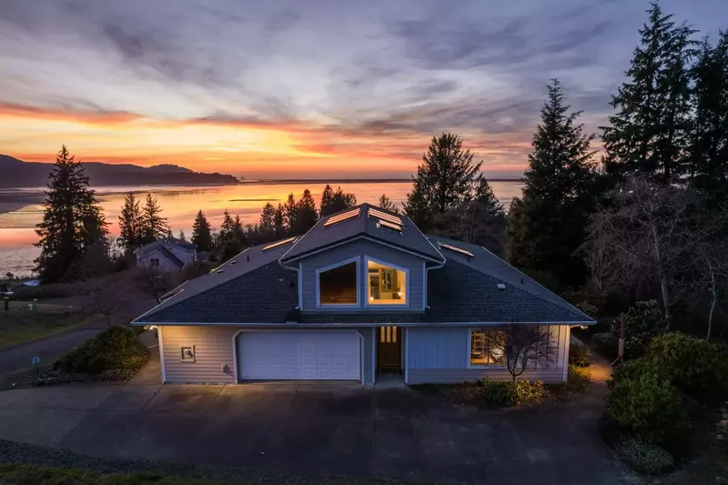 What a great location. Very centralized if you’re doing things on the coast!  -Jeff O.