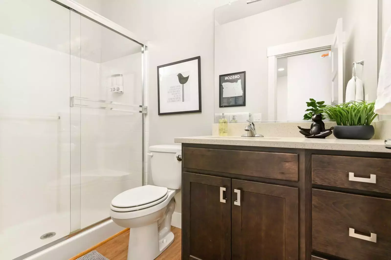 All the bedrooms and bathrooms were clean.  -Santhosh