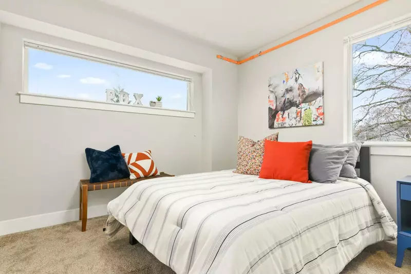 "Awesome location, plenty of space, great property!" - Nadia