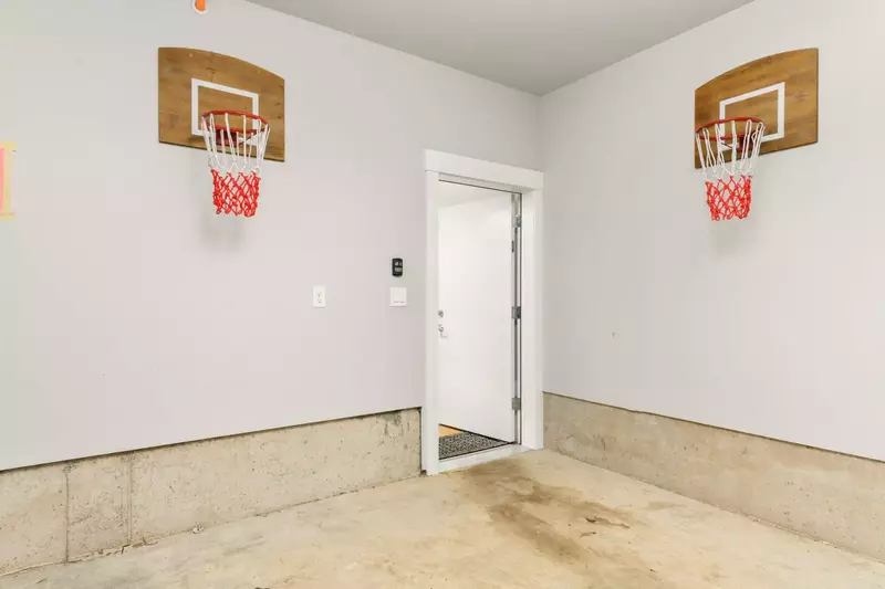 We hope we get to host you at this delightful property. Please reach out to us with any questions. We are happy to answer!