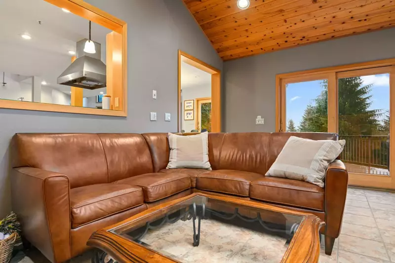 "Comfortable and enjoyable for our group." - Kim K.