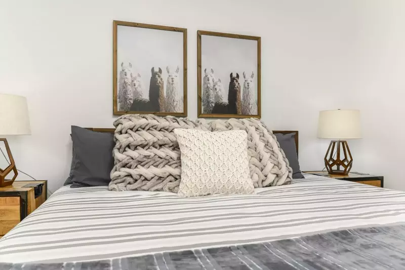 "The beds are comfortable. All the games available were perfect entertainment for our group" - Diane