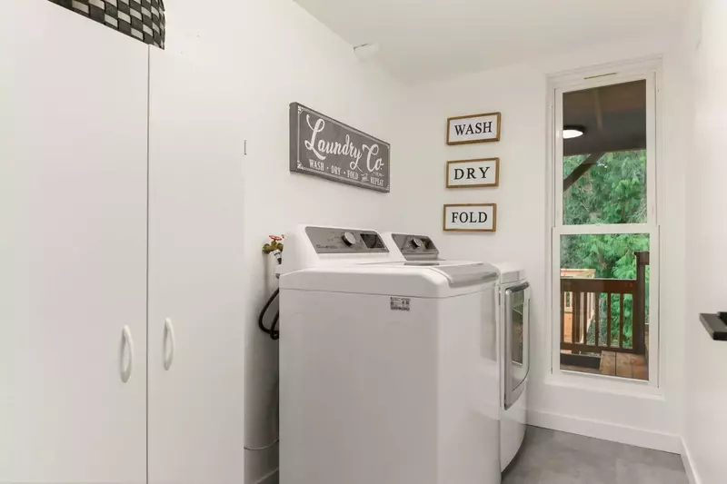 This rental has an up to date washing machine and dryer for guest use.