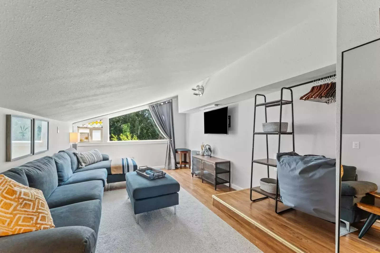 We hope we get to host you at this delightful property. Please reach out to us with any questions. We are happy to answer!