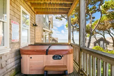 "Ocean view from both decks. Ocean view from the hottub on the deck." - Mike A.