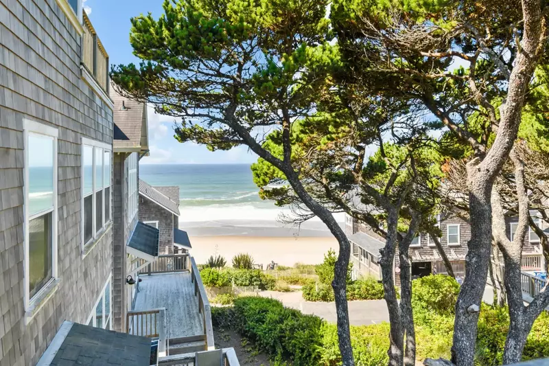 "The house is adorable and so close to the beach." - Carrie