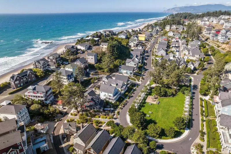 The location is awesome - blocks from a beach entrance - and a lovely community park.  -Maureen R.