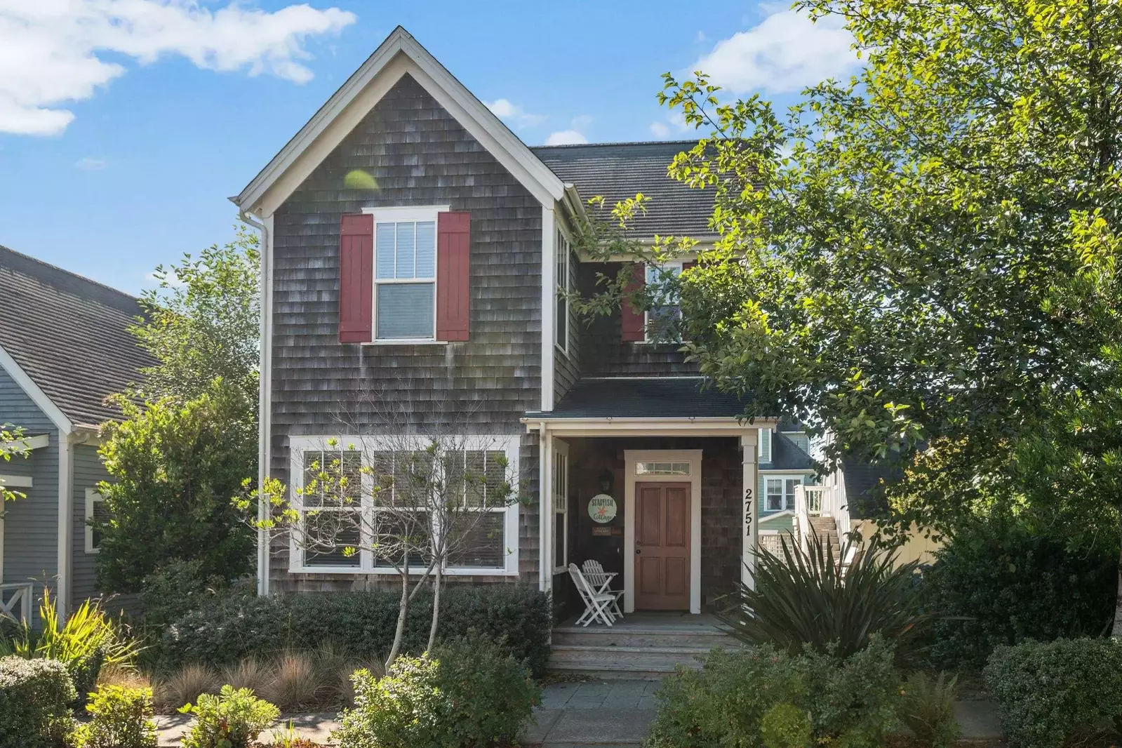 Very clean. Great location. Would recommend.  -Riley