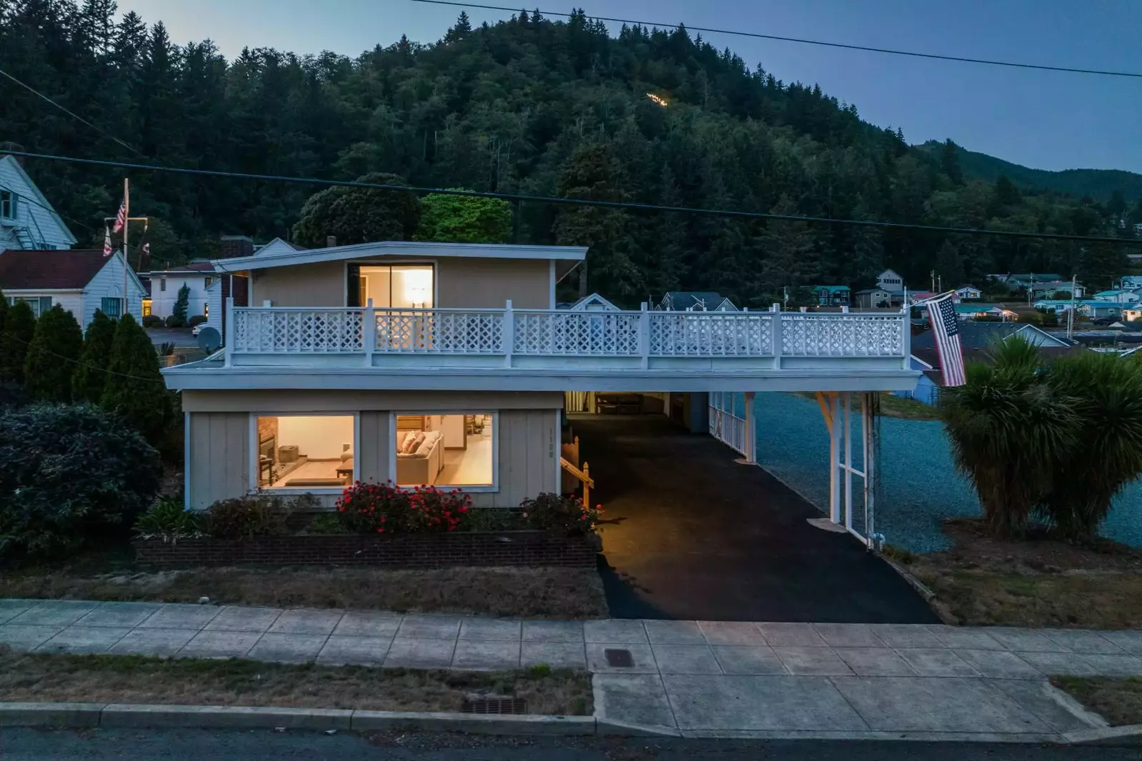 Garibaldi is a very short distance from the beach. Take a quick drive north to Manzanita or Rockaway Beach for a fun day trip.