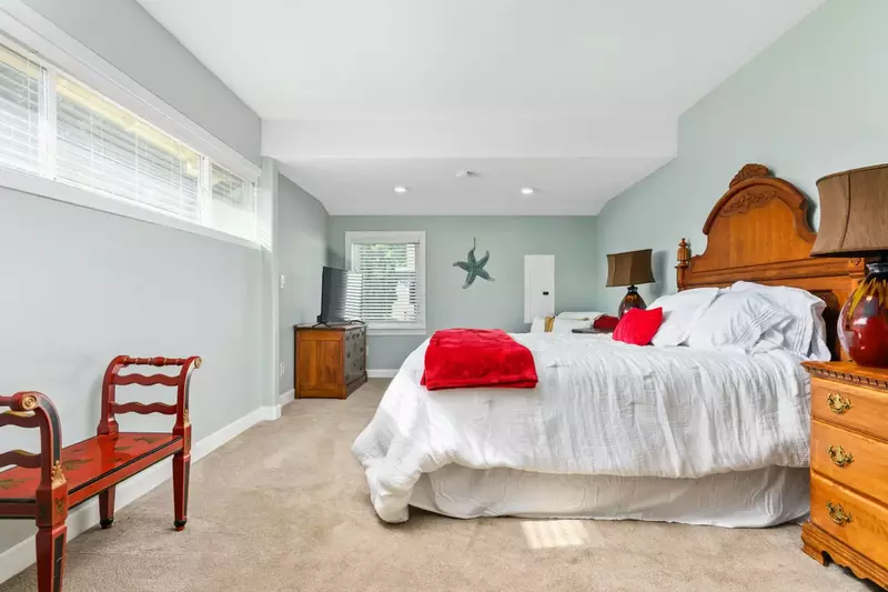 Sleep in and treat yourself to a chill day. You deserve it, you're on vacation!