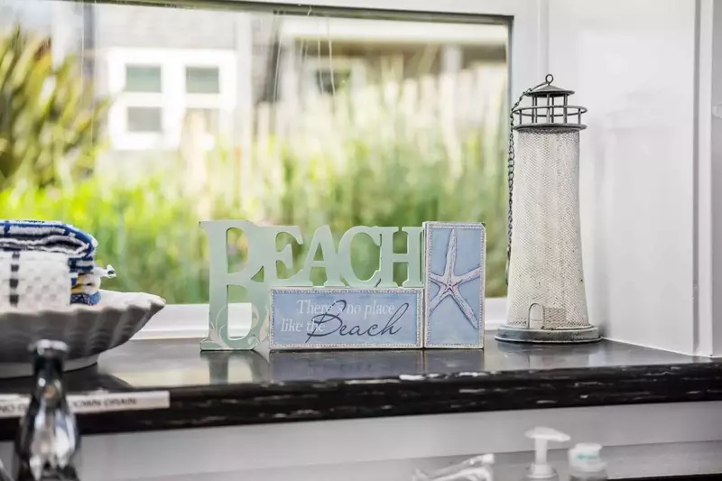 Bella Beach is a charming and peaceful neighborhood north of downtown Depoe Bay.