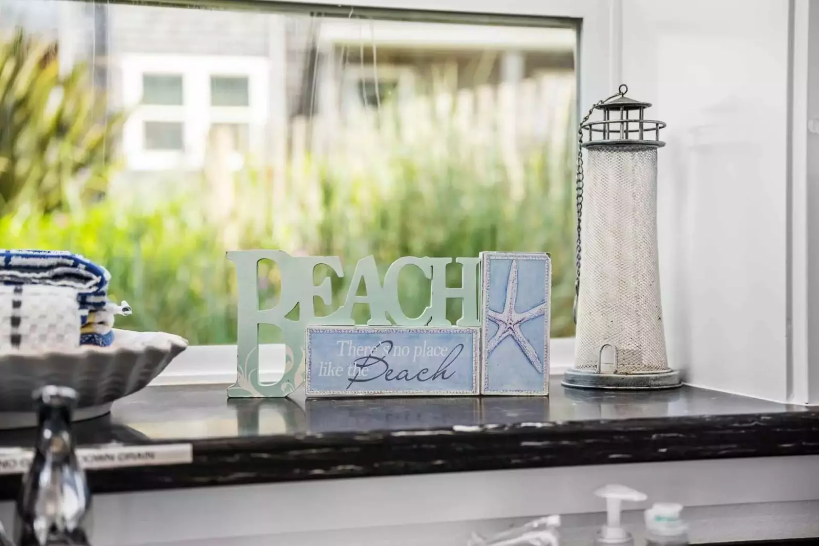 Bella Beach is a charming and peaceful neighborhood north of downtown Depoe Bay.