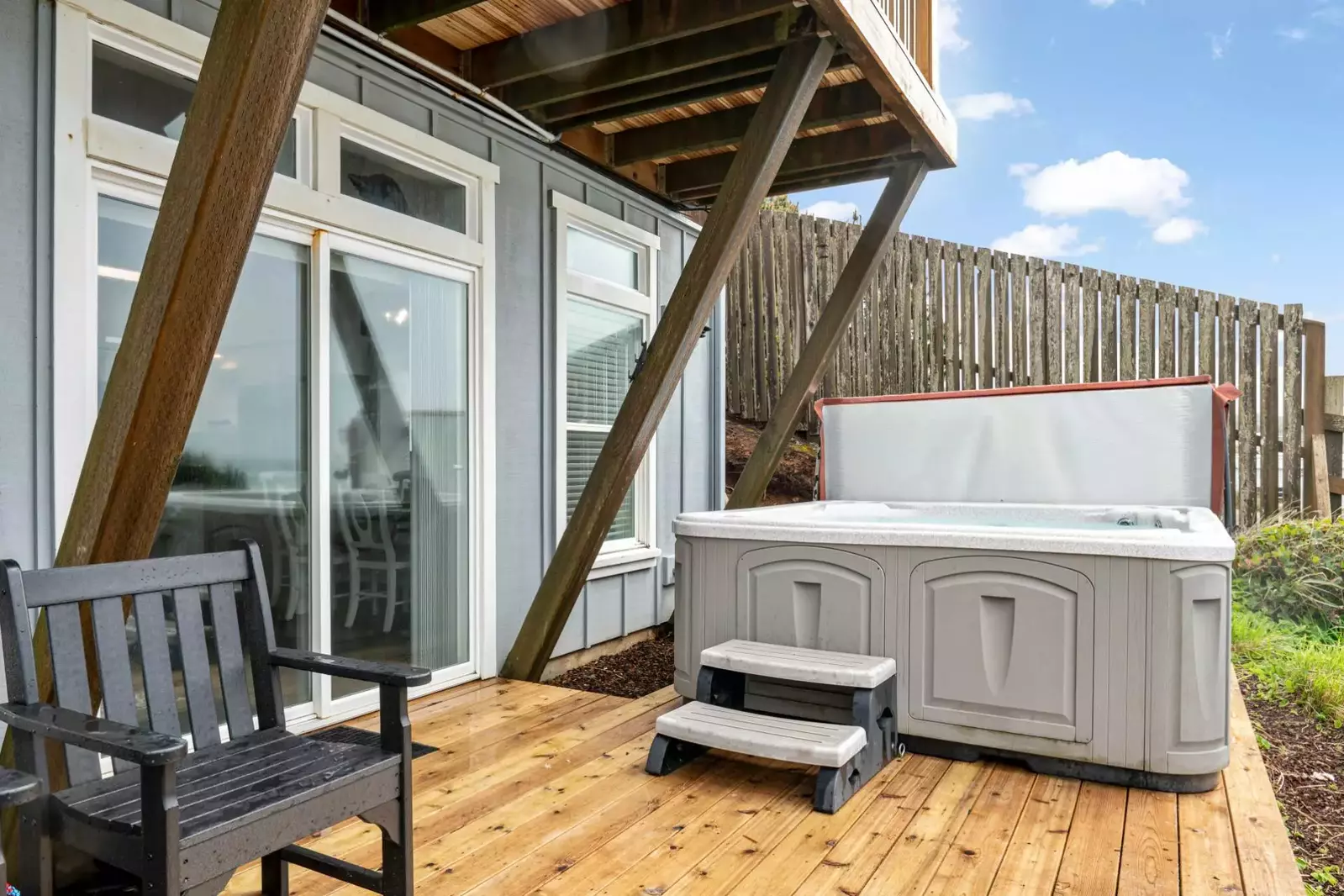 The little community is very quiet and homey and sitting in the private hot tub watching the waves roll in can’t be beat! -Shiela