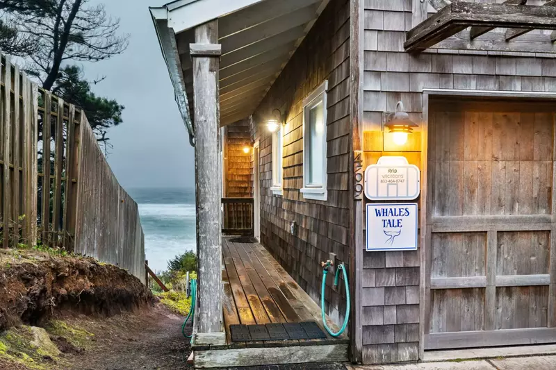 The house was just the right size and so beautiful. The ocean view with the sound of the waves was amazing.  -Linda H.