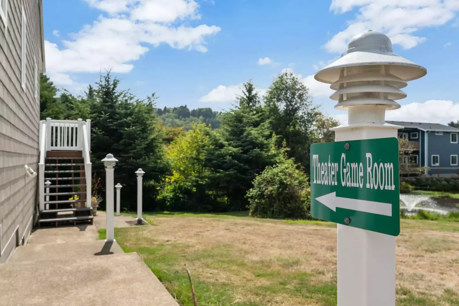 "The house was beautiful and amazing. The theater room and ping pong was a big hit for my friends and family." - Dessi