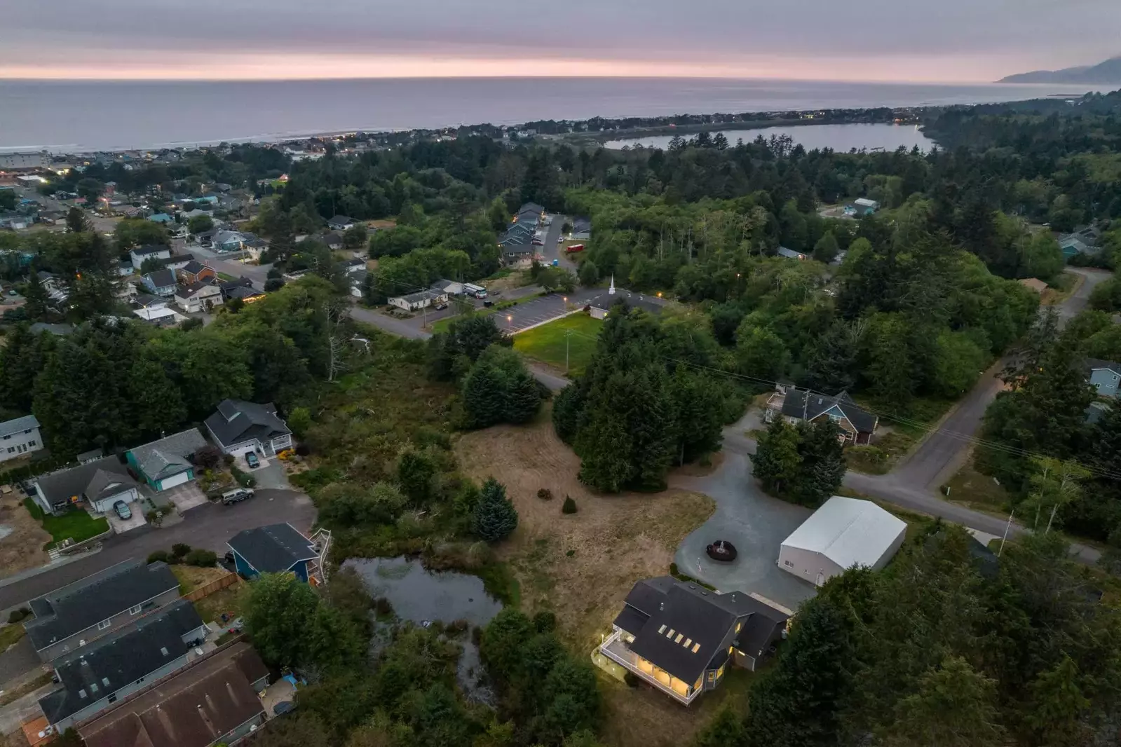 The walk to the beach is low impact and takes less than 10 minutes. We would definitely stay in this house again.  -Kate