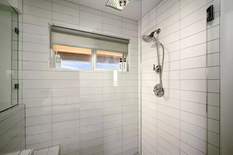 The showers are up to date, spacious, and have excellent water pressure.
