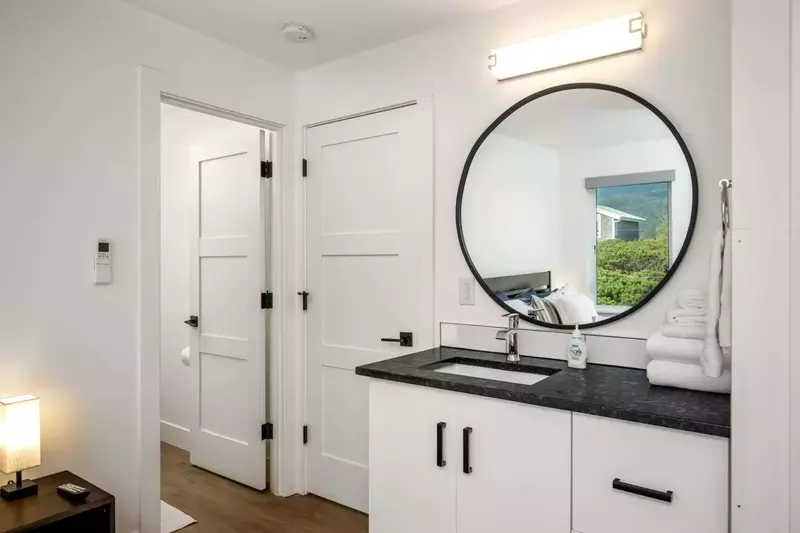 "The bedrooms and bathrooms are great and spacious, and the kitchen and living room are perfect for large families." - Susan