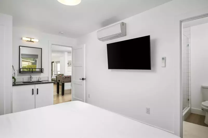 "What a beautiful and serene stay! It had everything we needed and more!" - Kenny