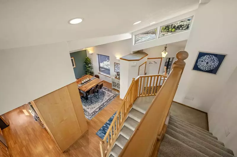 "Great house; fully stocked. Very comfortable for our group of 9." - Hailee