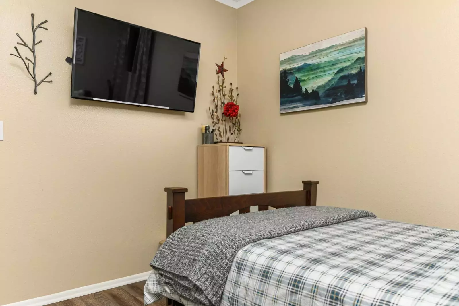 "The property is very well organized and maintained."-Sugandha