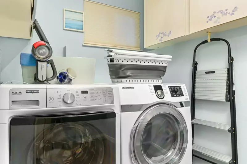 This rental has an up to date washing machine and dryer for guest use.