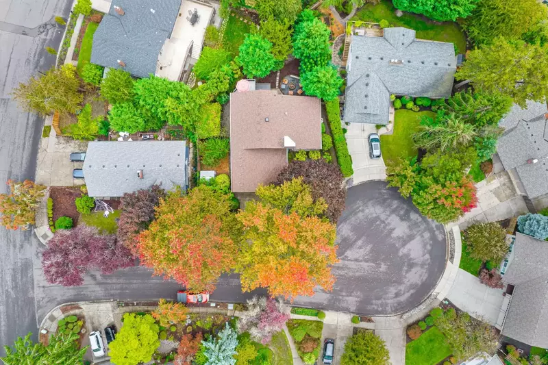 "The neighborhood is very quiet and friendly and we loved how close to Portland it was." -Eric