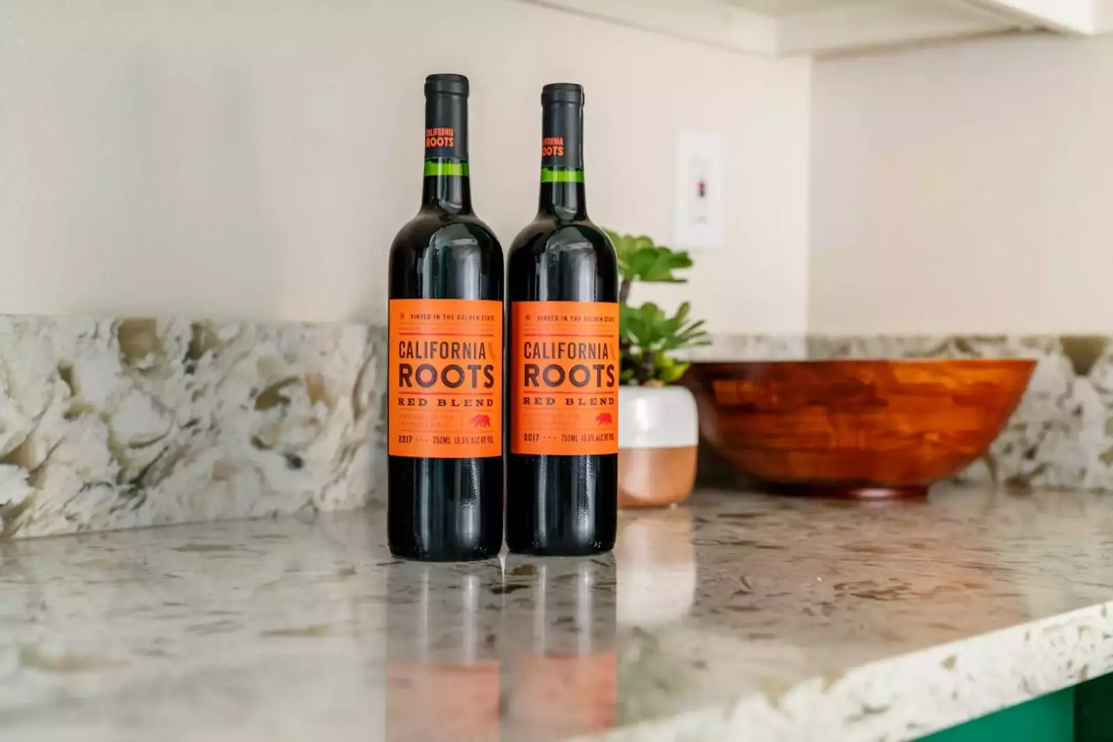 "The house was clean and nice. The location was convenient, quiet, and safe. Communication was fast and courteous" - Alexander