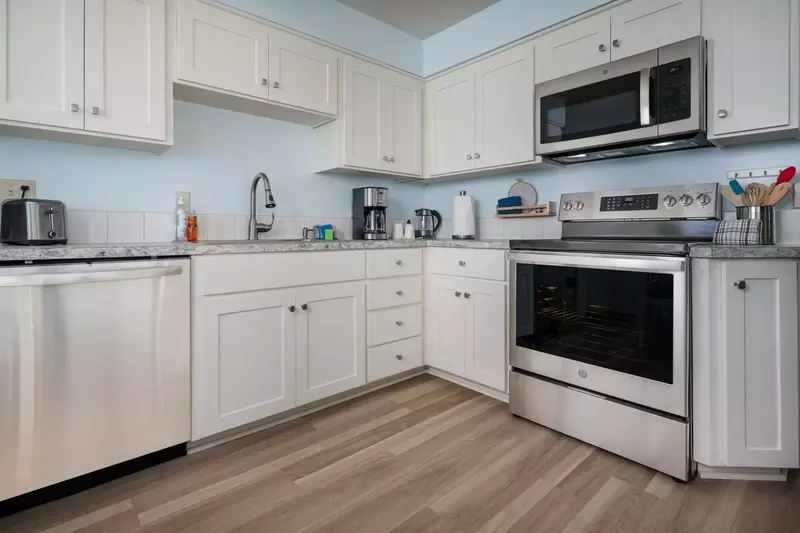 The place well equipped, comfortable couch, cozy kitchen.  -Ingrid