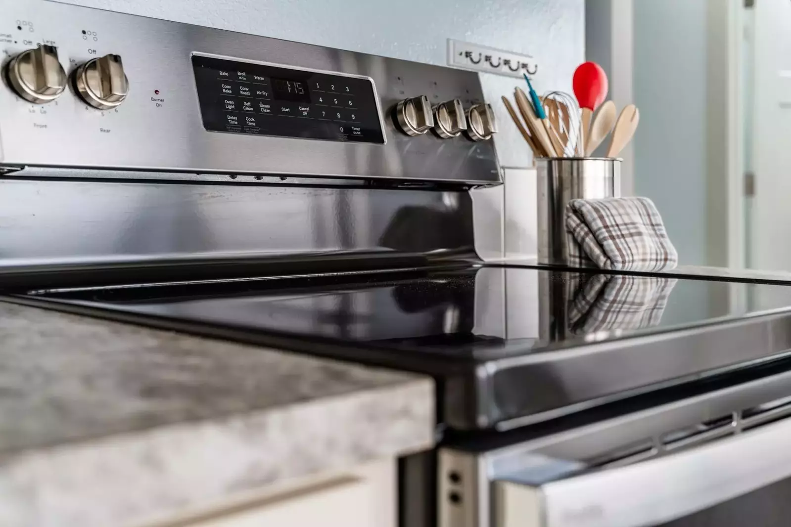 The kitchen was well equipped which allowed us to make a handful of meals there rather than eating out the entire time- which we appreciated.  -Samant