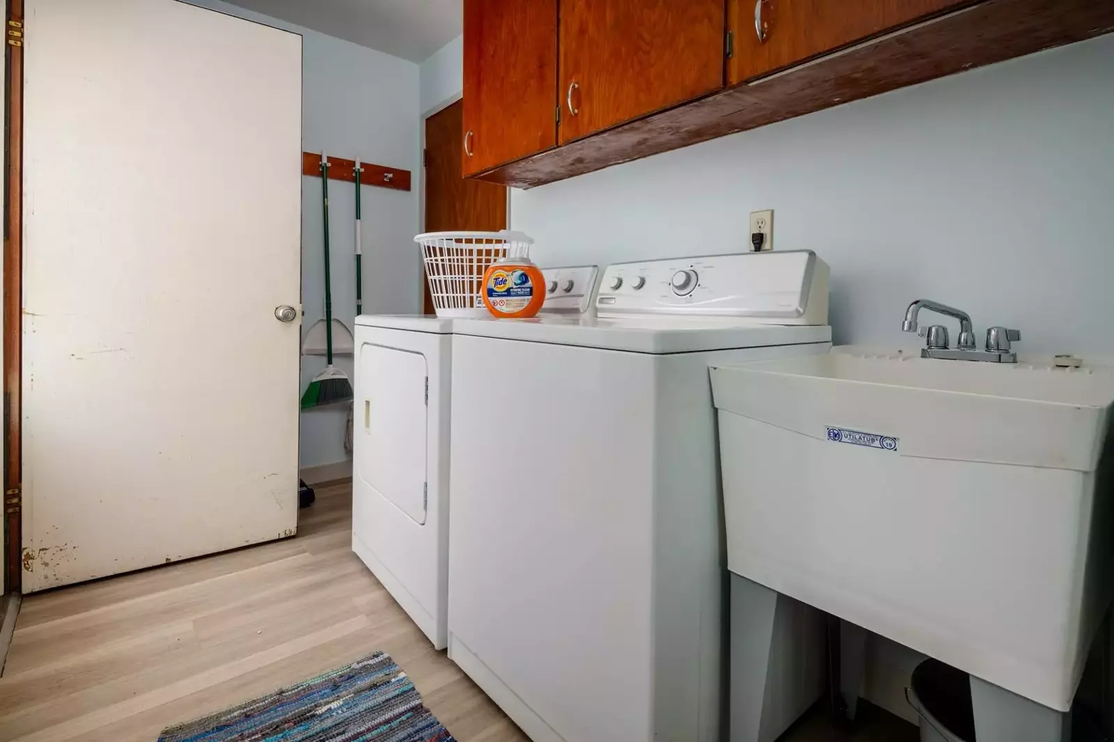 Having the washer/dryer readily available was a really nice convenience.  -Samantha