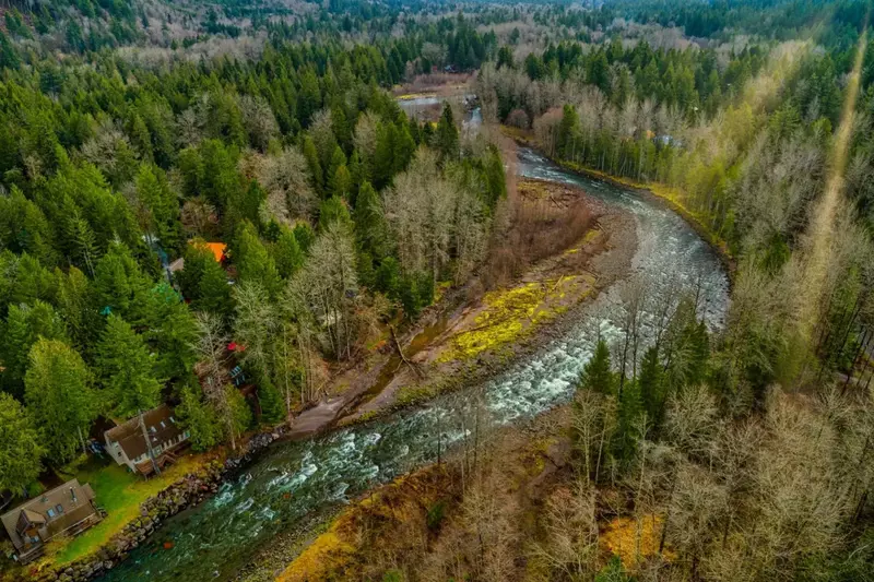 Overhead view of the Sandy River a little distance away.