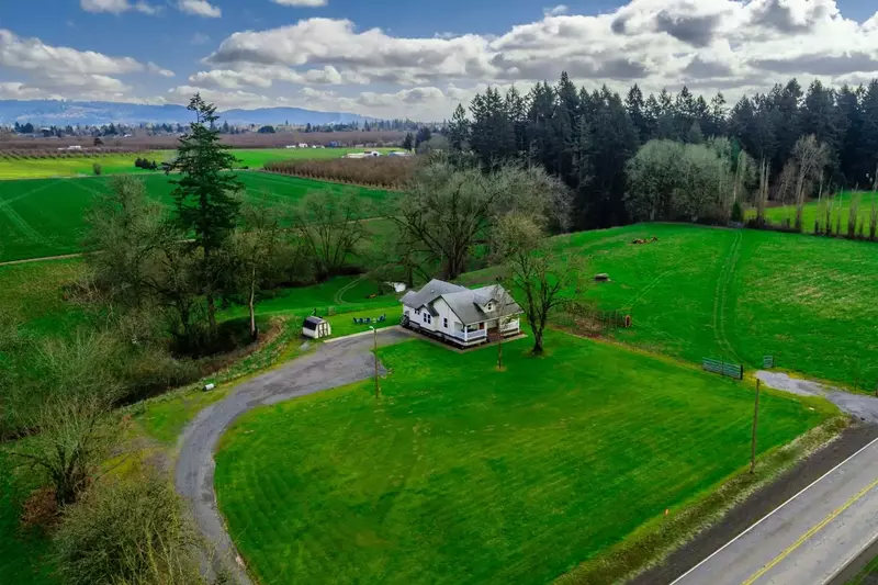 Gaibler Country Cottage is located in the vibrant Willamette Valley.