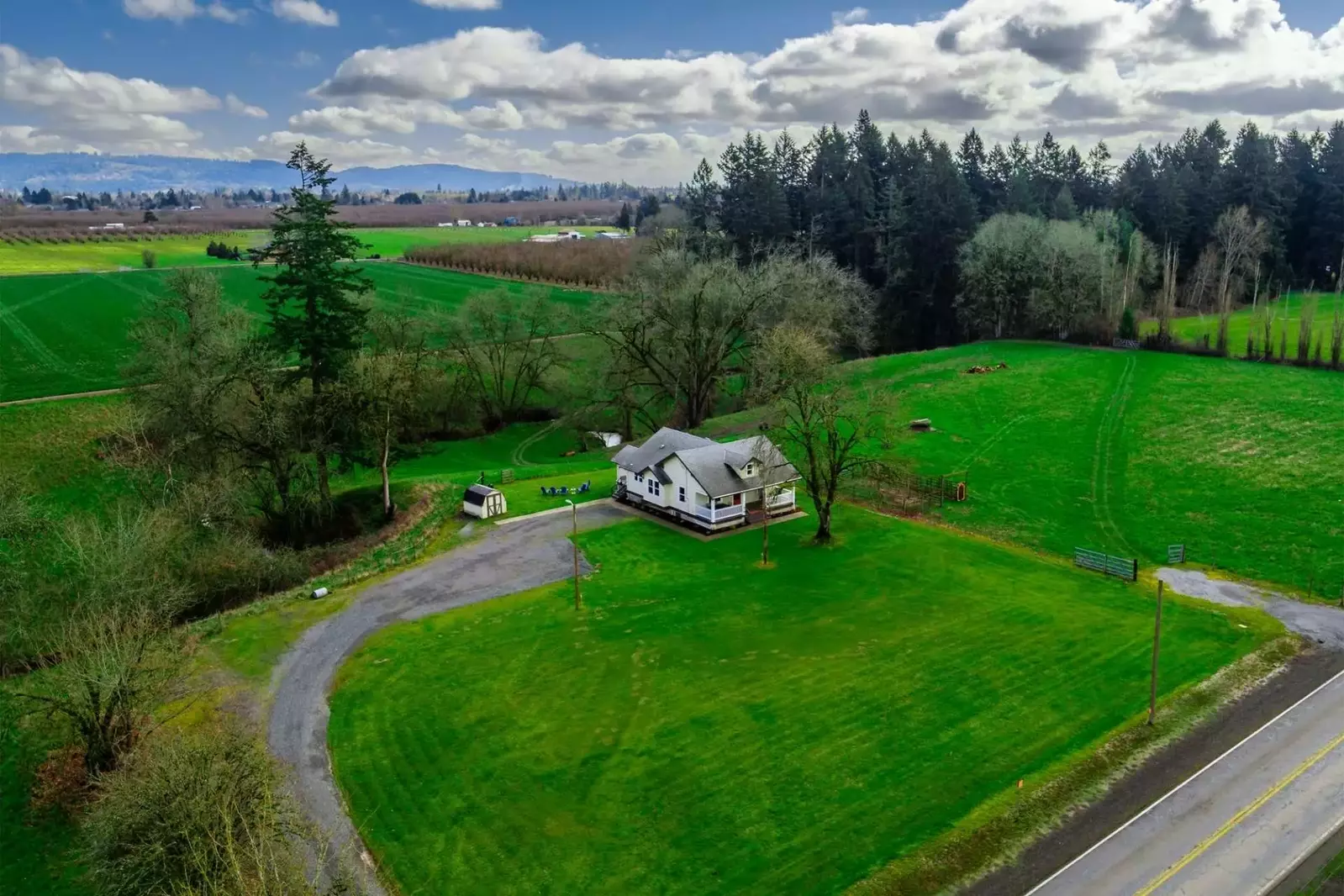 Gaibler Country Cottage is located in the vibrant Willamette Valley.