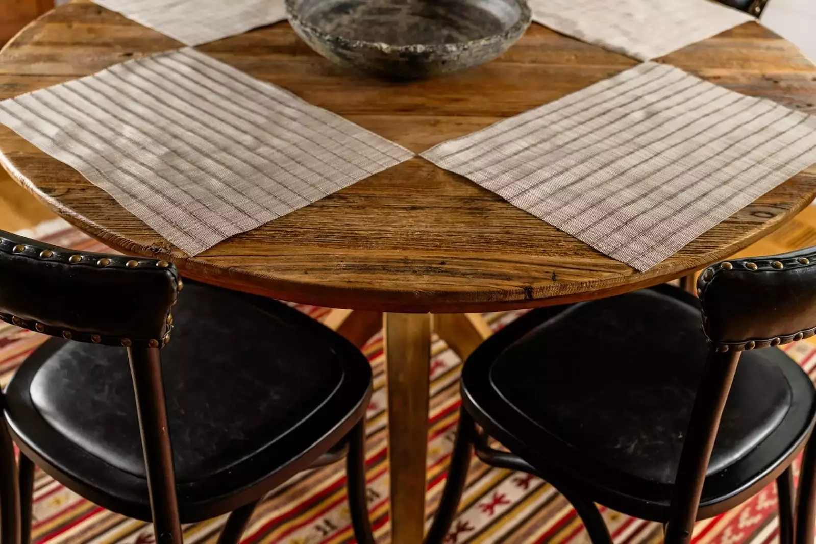 "This is a great place to stay and we were able to walk everywhere we wanted to go.  We would definitely stay there again!" - Victor