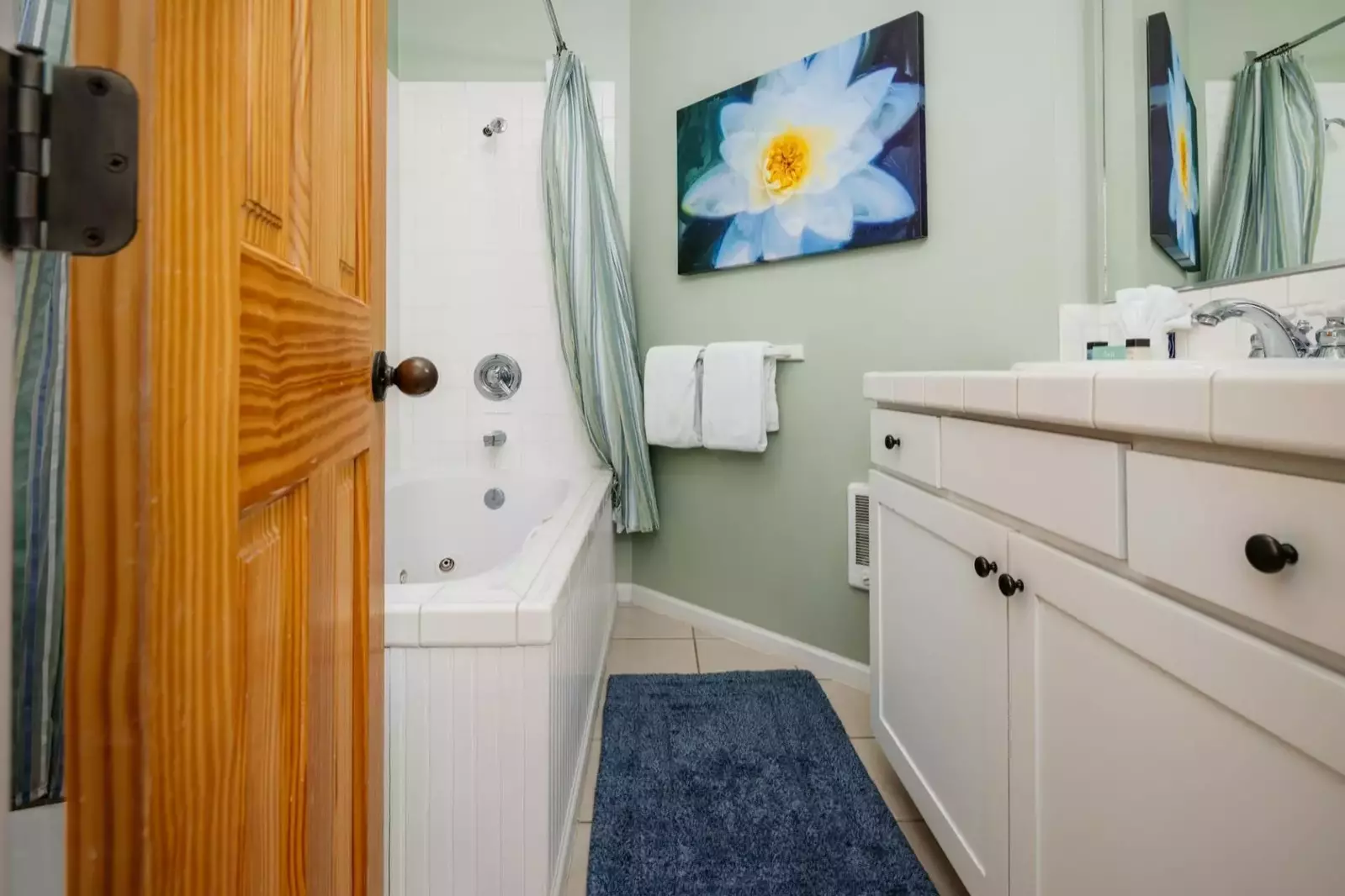 "Beautiful home! Spotless cleaning." - Natalie