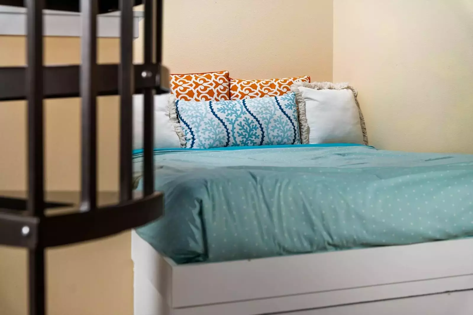 "We loved the “snuggle” bed off the main living space."  - Stephanie