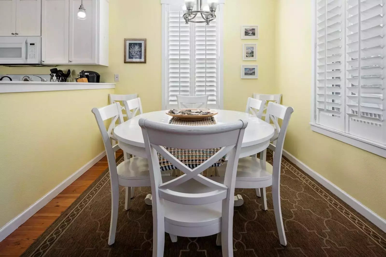 "We enjoyed our stay over Thanksgiving! Our family made many memories and we had a wonderful stay." - Beverly