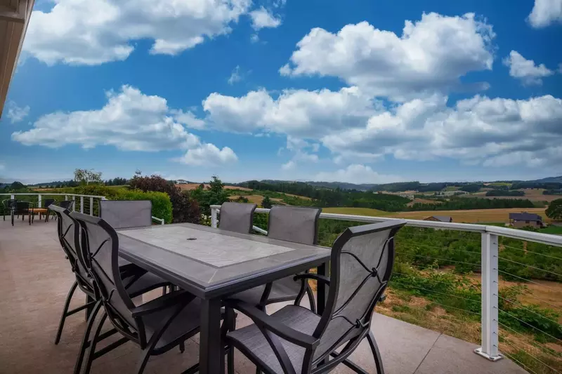 The outdoor deck had some lovely furniture, and the grass surrounding the property was helpful for our dog.  -Kirstin