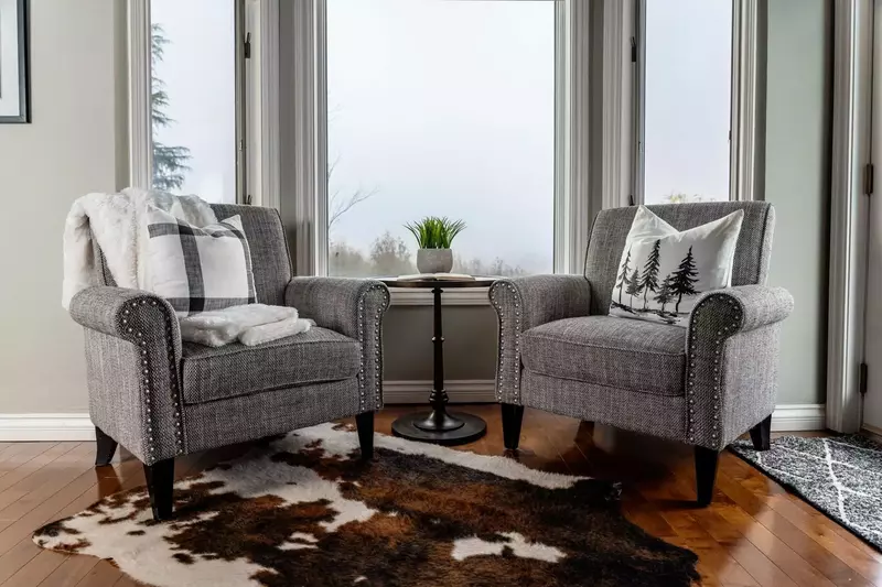 "This beautiful property and house were exactly as described. The house was perfect for a 3-generation family gathering." - Ron