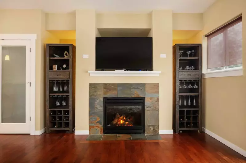 The place was awesome! Super spacious, comes with a fire place!  -Eddie