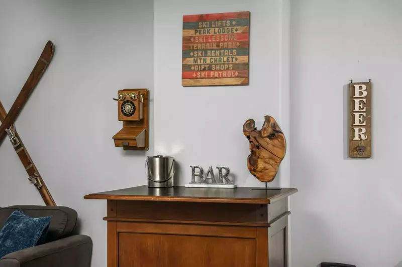 "Nice open plan for dining and relaxing in comfy chairs by the TV."  - Kathy