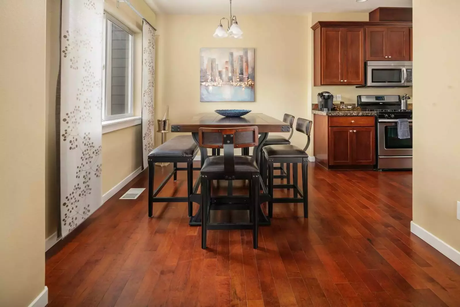 Very clean place, furniture was comfortable.   -Hannah