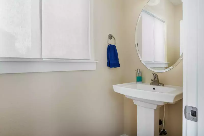 With 2.5 bathrooms everyone staying here has ample privacy.