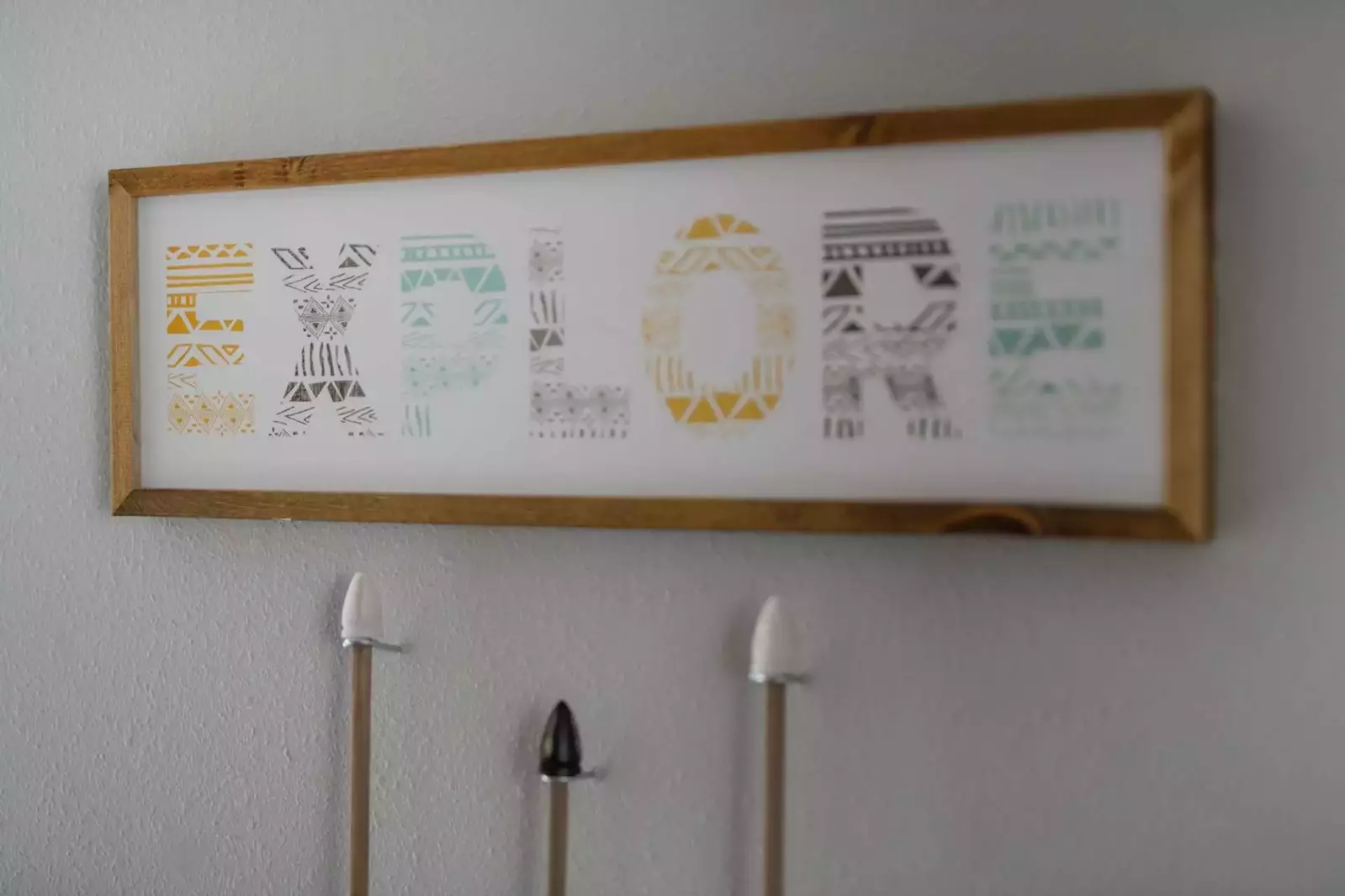 Gladstone is a town in Oregon south of Portland. It is very close to wine country, Mt Hood, The Gorge, and more. It is an excellent starting point.