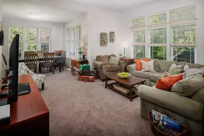 The place was spacious, clean and organized.  -Roxana