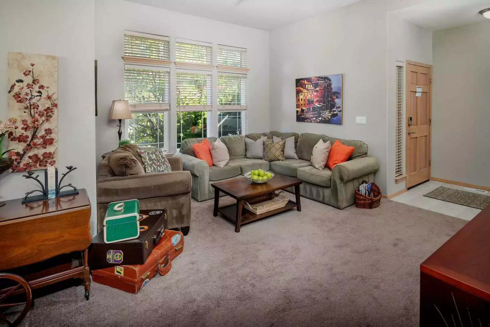 This place is really nice, very aesthetic and has a rustic theme going.  -Annette