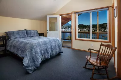 "Rooms were spacious and comfortable. The deck off the master bedroom is quite luxurious." - Lana