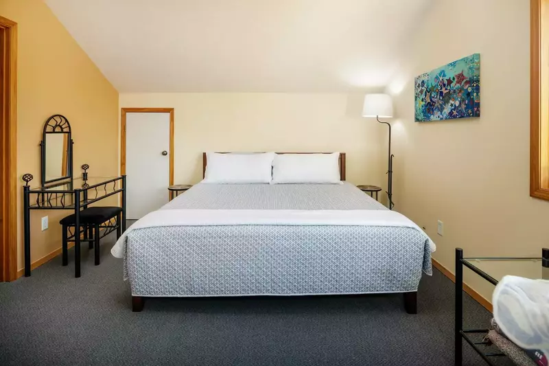 The beds were also very comfortable and the place was clean.  -Mary