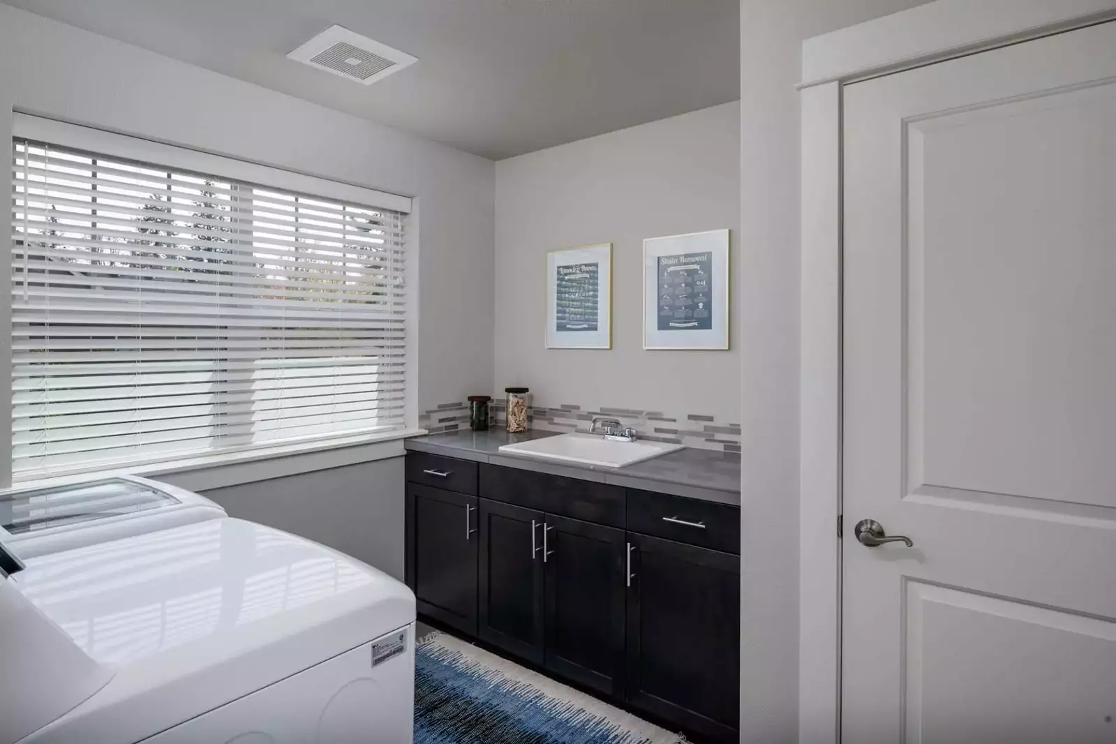 This rental has an up to date washing machine and dryer for guest use.